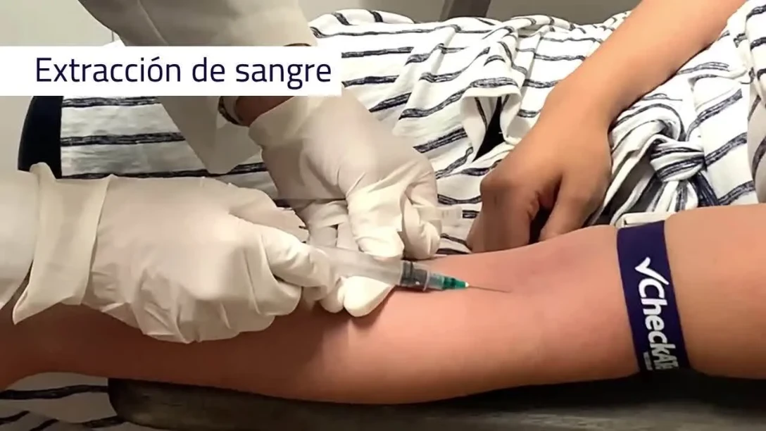 video_de_toma_de_muestra_por_venopunción_-_gota_de_sangre_seca (1080p)