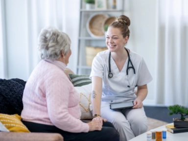 Klinické zkušenosti s izatuximabem u pacientů s RRMM