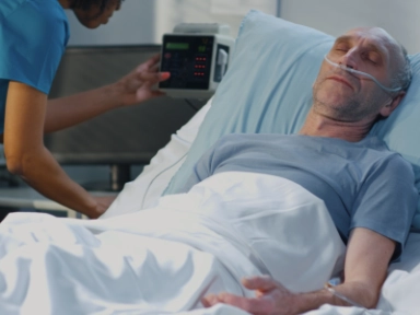 Prezentace, léčba a výsledky žilní tromboembolie u dlouhodobě imobilních pacientů (starší vs. mladší)