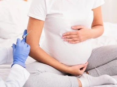 Bezpieczeństwo szczepionki przeciw krztuścowi (Tdap) w czasie ciąży – wyniki metaanalizy 27 badań klinicznych