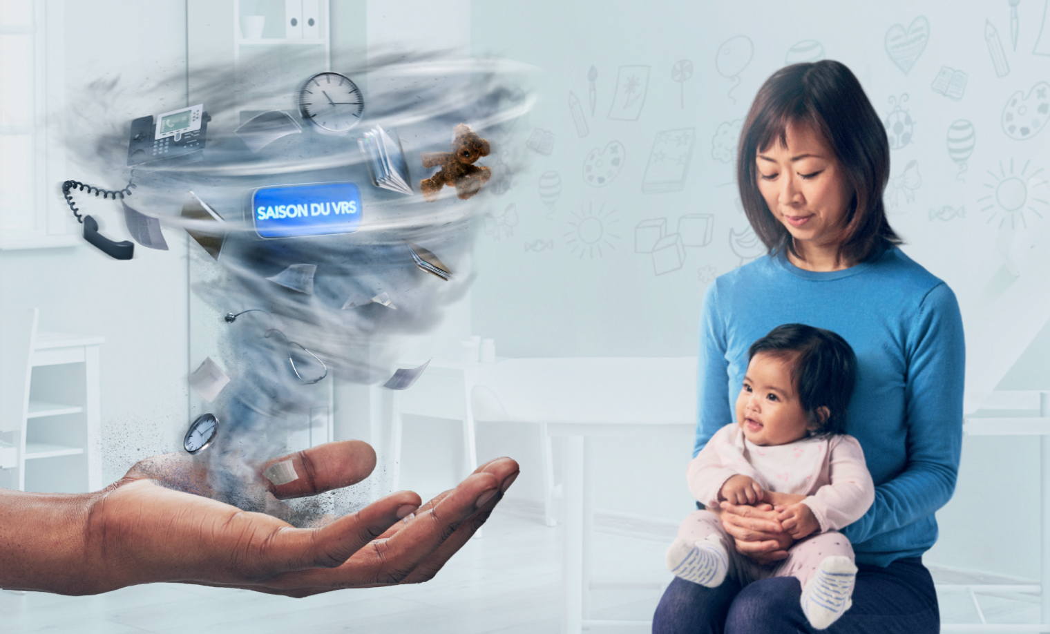 Mère tenant un bébé avec un nuage « RSV season » tourbillonnant au-dessus d’une main.